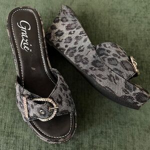 Grazie Women's Black and Blue Sandals